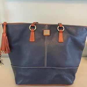Dooney & Burke pebble Leather Large Tote- Navy Blue